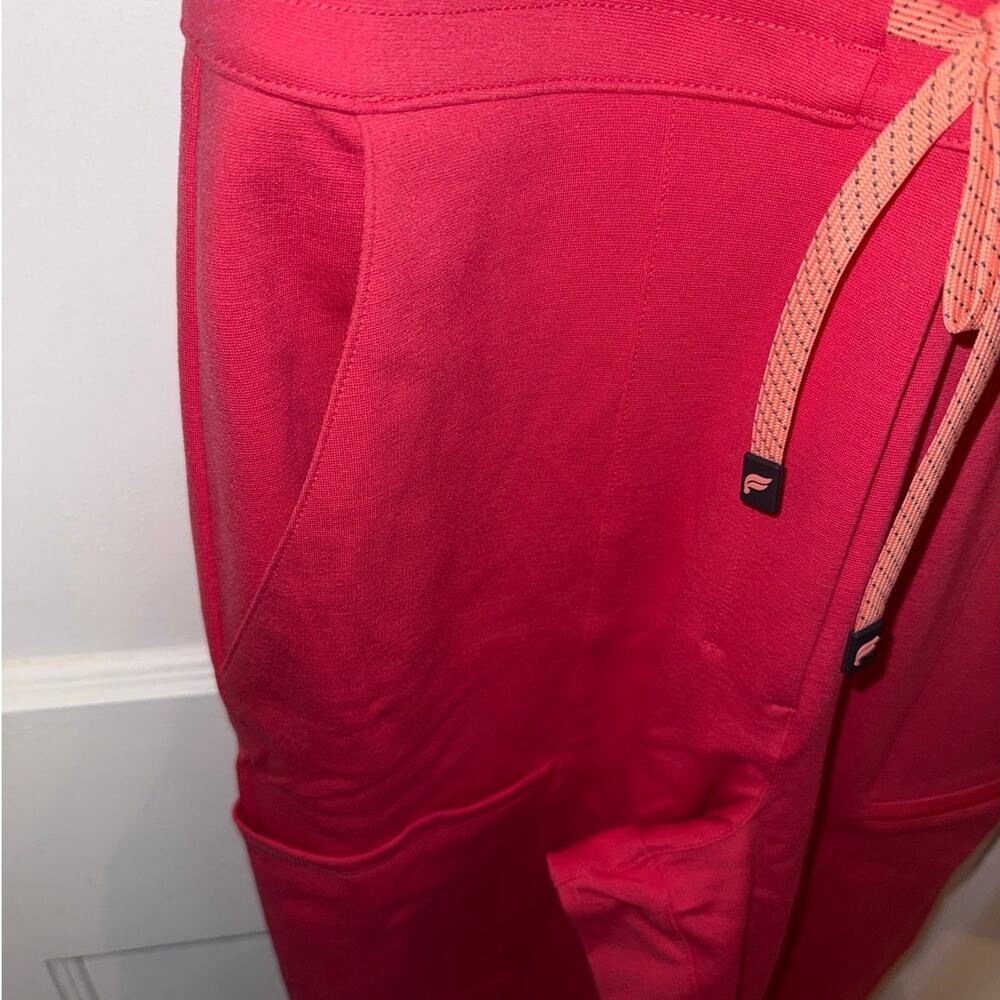 New Fabletics PonteFlex Empower Scrub Jumpsuit Gelato size M - Picture 7 of 12